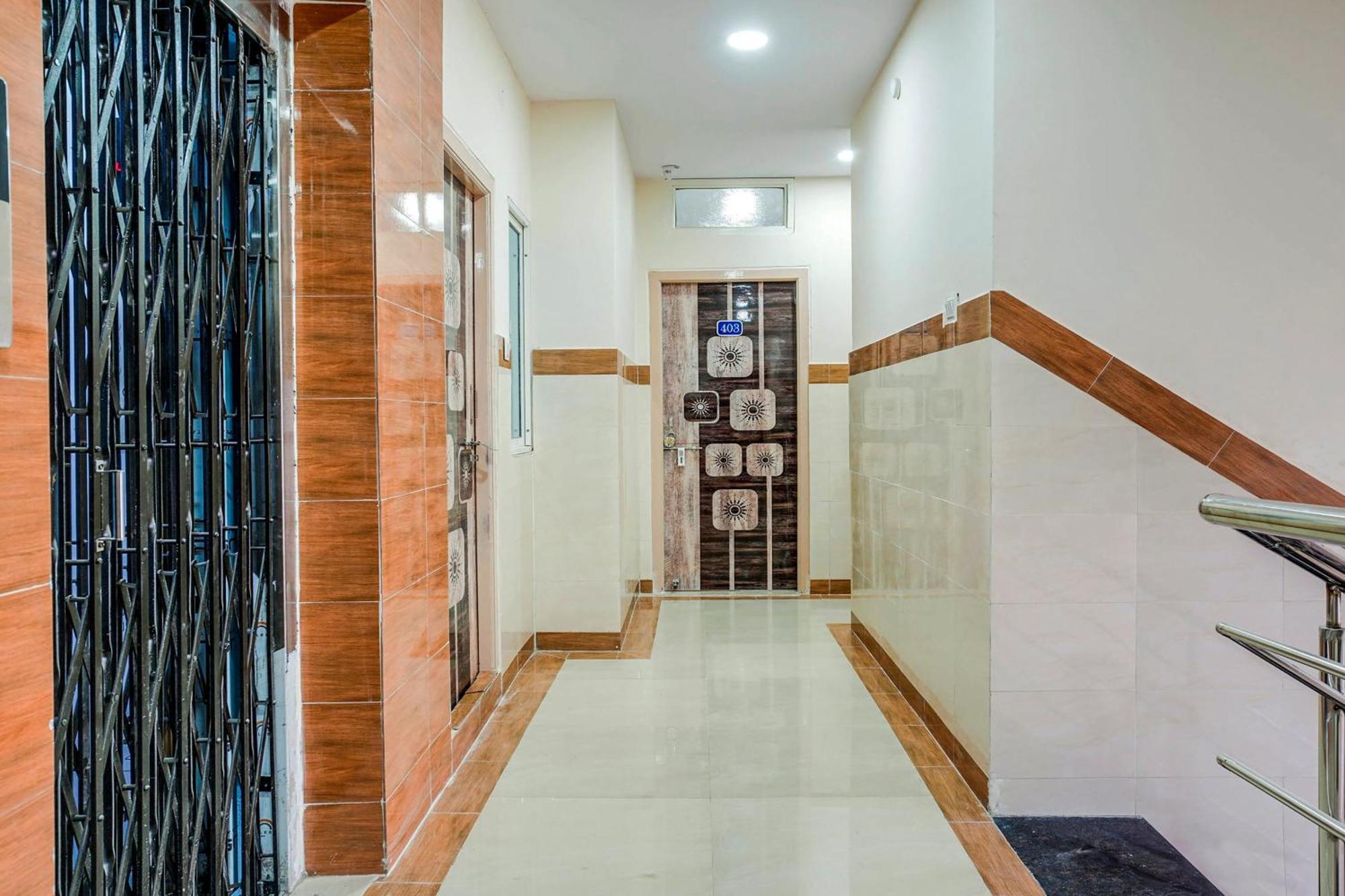 Hotel O Aroma Classic Near Nampally Main Railway Station ハイデラバード エクステリア 写真