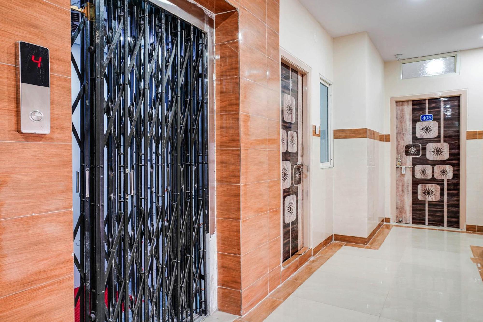 Hotel O Aroma Classic Near Nampally Main Railway Station ハイデラバード エクステリア 写真